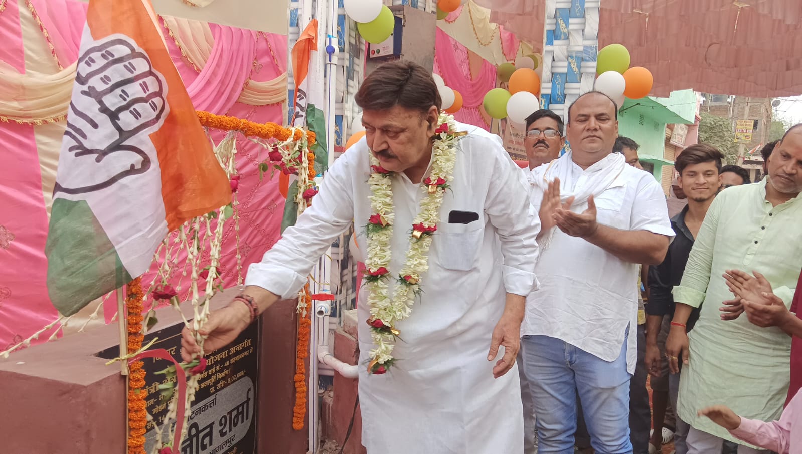 उद्घाटन करते विधायक उद्घाटन करते विधायक