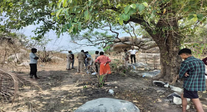 लापता नाबालिग का शव गाड़िया पहाड़ में मिला लापता नाबालिग का शव गाड़िया पहाड़ में मिला