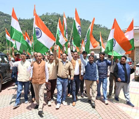 थुनाग में निकली तिरंगा यात्रा थुनाग में निकली तिरंगा यात्रा