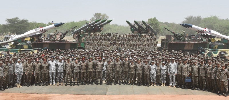 सीडीएस जनरल अनिल चौहान सशस्त्र बलों के साथ सीडीएस जनरल अनिल चौहान सशस्त्र बलों के साथ