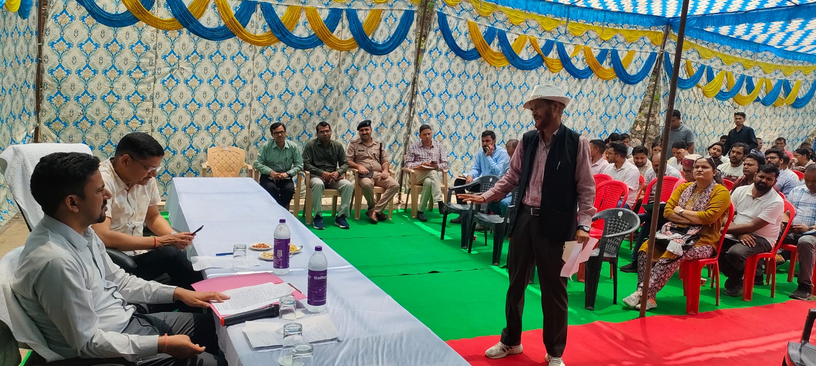 तहसील दिवस में दर्ज शिकायतों का तत्काल निस्तारण करें: सीडीओ