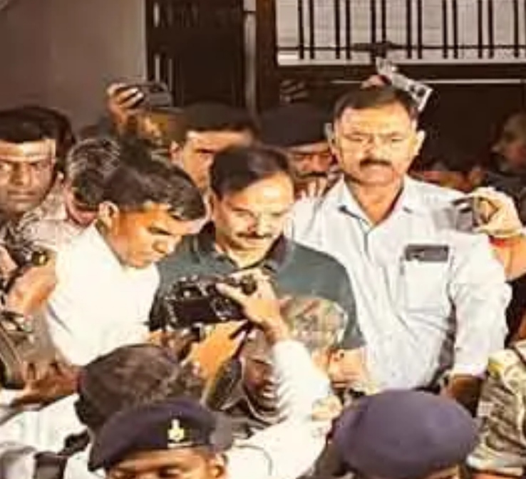 कोर्ट की तस्वीर कोर्ट की तस्वीर