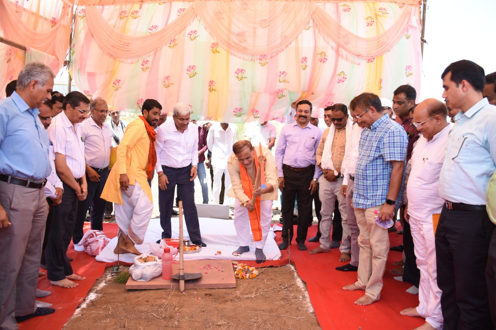 राजस्थान केंद्रीय विश्वविद्यालय में केंद्रीय पुस्तकालय एवं 600-बेडेड छात्रावास का भूमि पूजन राजस्थान केंद्रीय विश्वविद्यालय में केंद्रीय पुस्तकालय एवं 600-बेडेड छात्रावास का भूमि पूजन