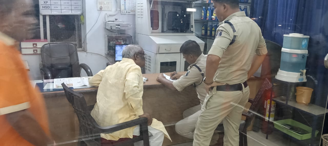 कोरबा पुलिस द्वारा पेट्रोल पंप संचालकों को जारी किए गए सुरक्षा संबंधी दिशा-निर्देश कोरबा पुलिस द्वारा पेट्रोल पंप संचालकों को जारी किए गए सुरक्षा संबंधी दिशा-निर्देश