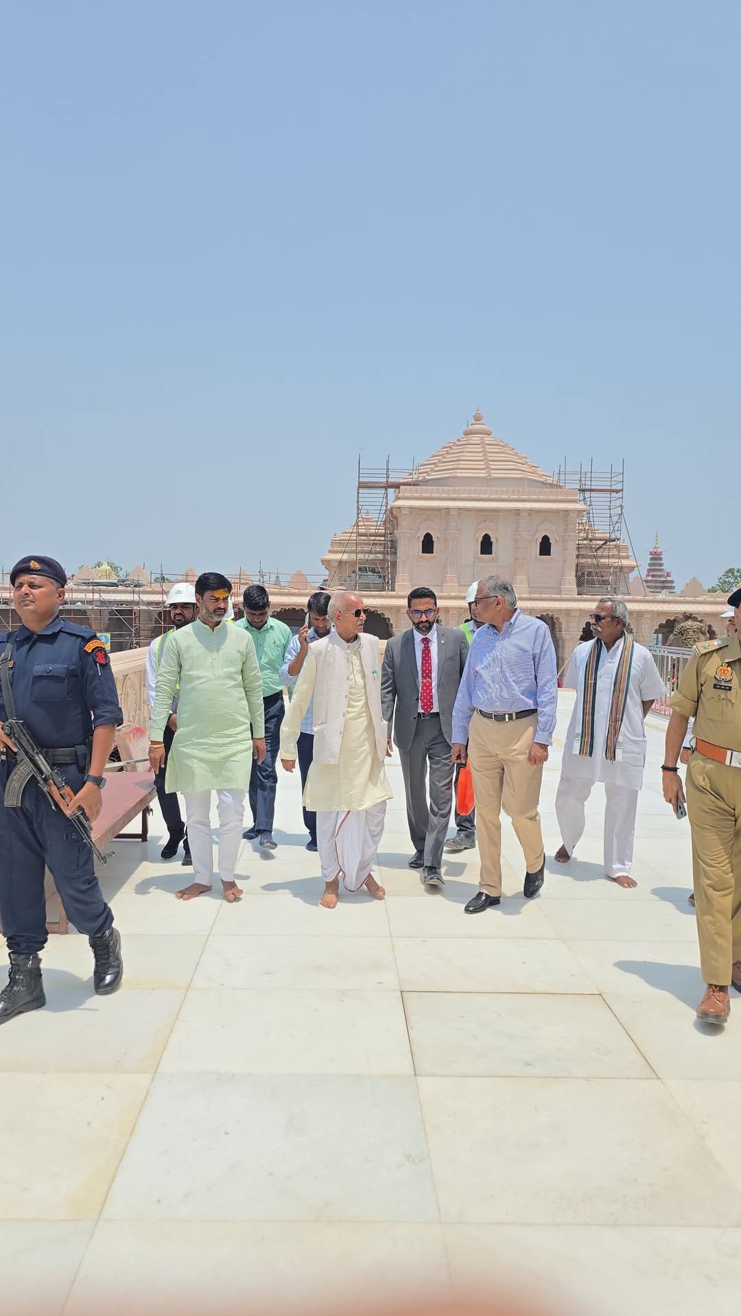 टाटा ग्रुप के चेयरमैन नटराजन चंद्रशेखरन राम मंदिर के निर्माण कार्य का किया अवलोकन टाटा ग्रुप के चेयरमैन नटराजन चंद्रशेखरन राम मंदिर के निर्माण कार्य का किया अवलोकन