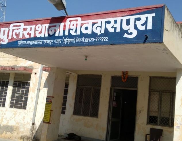 कार सवार बदमाशों ने किया इंजीनियरिंग छात्र का अपहरण कार सवार बदमाशों ने किया इंजीनियरिंग छात्र का अपहरण