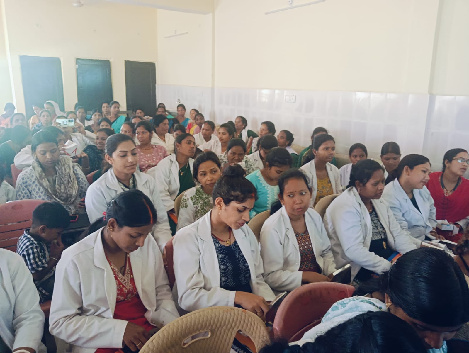 मुख्य चिकित्सा एवं स्वास्थ्य अधिकारी डॉ. बसंत सिंह ने ली स्वास्थ्य विभाग की बैठक। मुख्य चिकित्सा एवं स्वास्थ्य अधिकारी डॉ. बसंत सिंह ने ली स्वास्थ्य विभाग की बैठक।