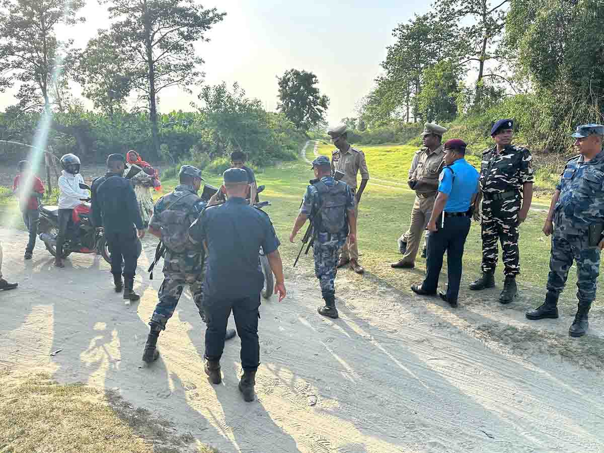नेपाल भारत सीमा पर संयुक्त निगरानी नेपाल भारत सीमा पर संयुक्त निगरानी