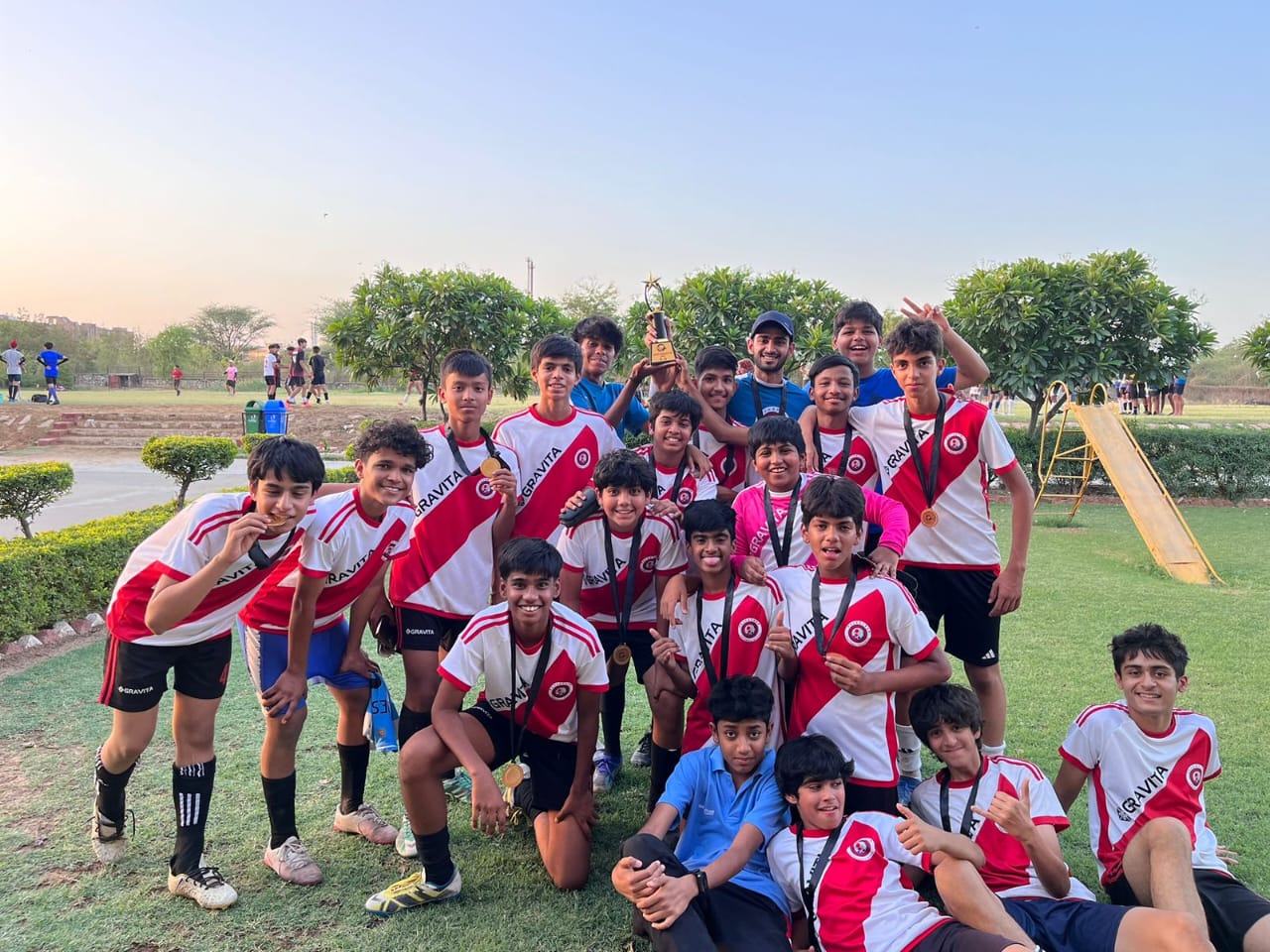 फुटबॉल टूर्नामेंट में राजस्थान फुटबॉल स्कूल ने जीता यू-15 जयपुरिया समर कप फुटबॉल टूर्नामेंट में राजस्थान फुटबॉल स्कूल ने जीता यू-15 जयपुरिया समर कप