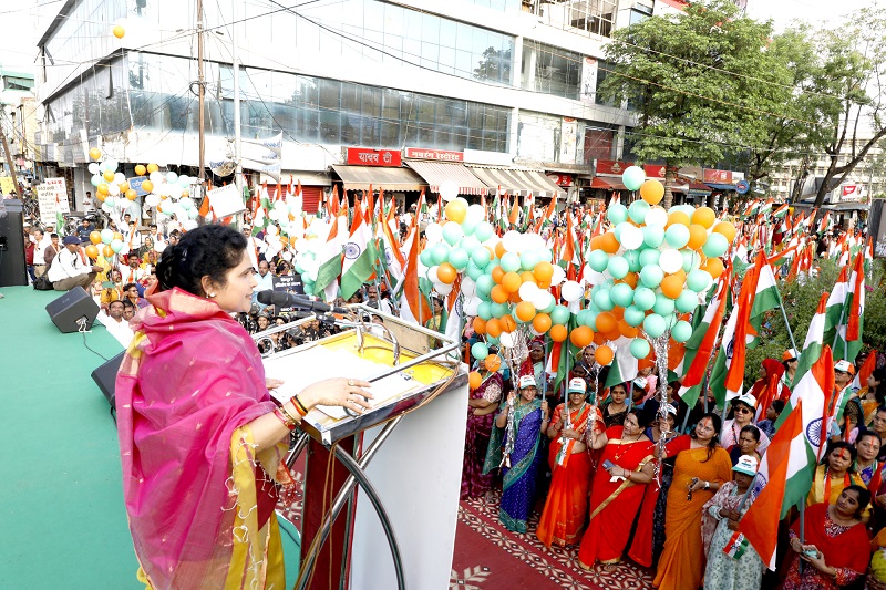भारतीय सेना के सम्मान में भोपाल में निकली सिंदूर यात्रा भारतीय सेना के सम्मान में भोपाल में निकली सिंदूर यात्रा