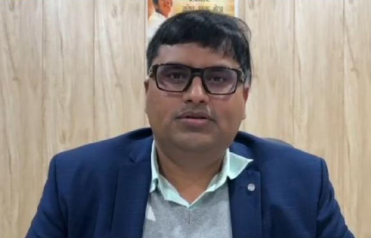 मुरादाबाद के जिला विद्यालय निरीक्षक देवेंद्र कुमार पांडे मुरादाबाद के जिला विद्यालय निरीक्षक देवेंद्र कुमार पांडे