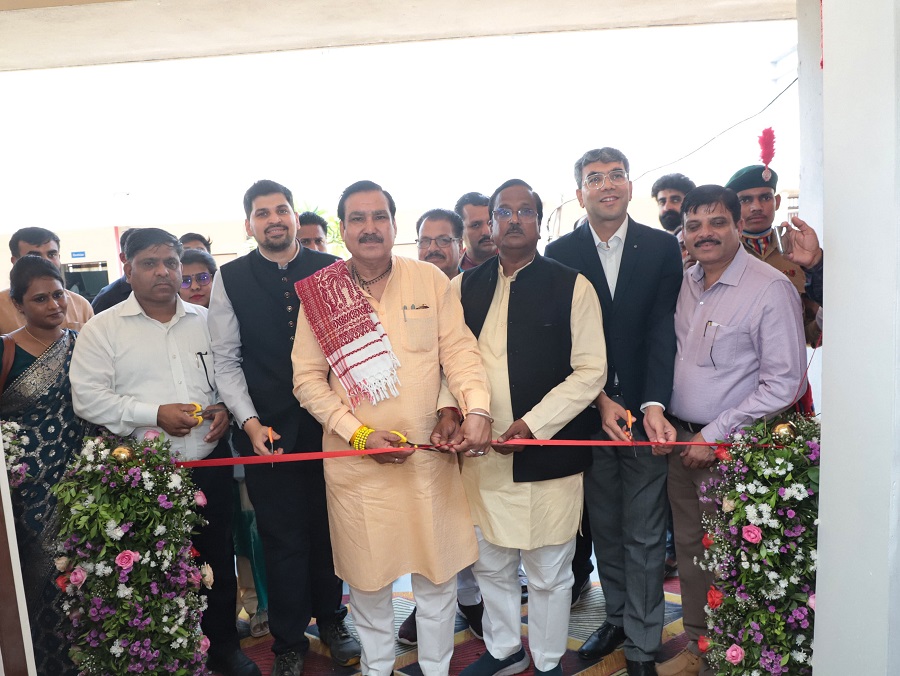 मंत्री गौतम टेटवाल ने उज्जैन आईटीआई में सशक्त कौशल प्रयोगशाला का किया शुभारंभ मंत्री गौतम टेटवाल ने उज्जैन आईटीआई में सशक्त कौशल प्रयोगशाला का किया शुभारंभ