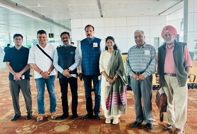 भारतीय संसदीय प्रतिनिधिमंडल के यह सदस्य पहुंचे हैं रूस। भारतीय संसदीय प्रतिनिधिमंडल के यह सदस्य पहुंचे हैं रूस।