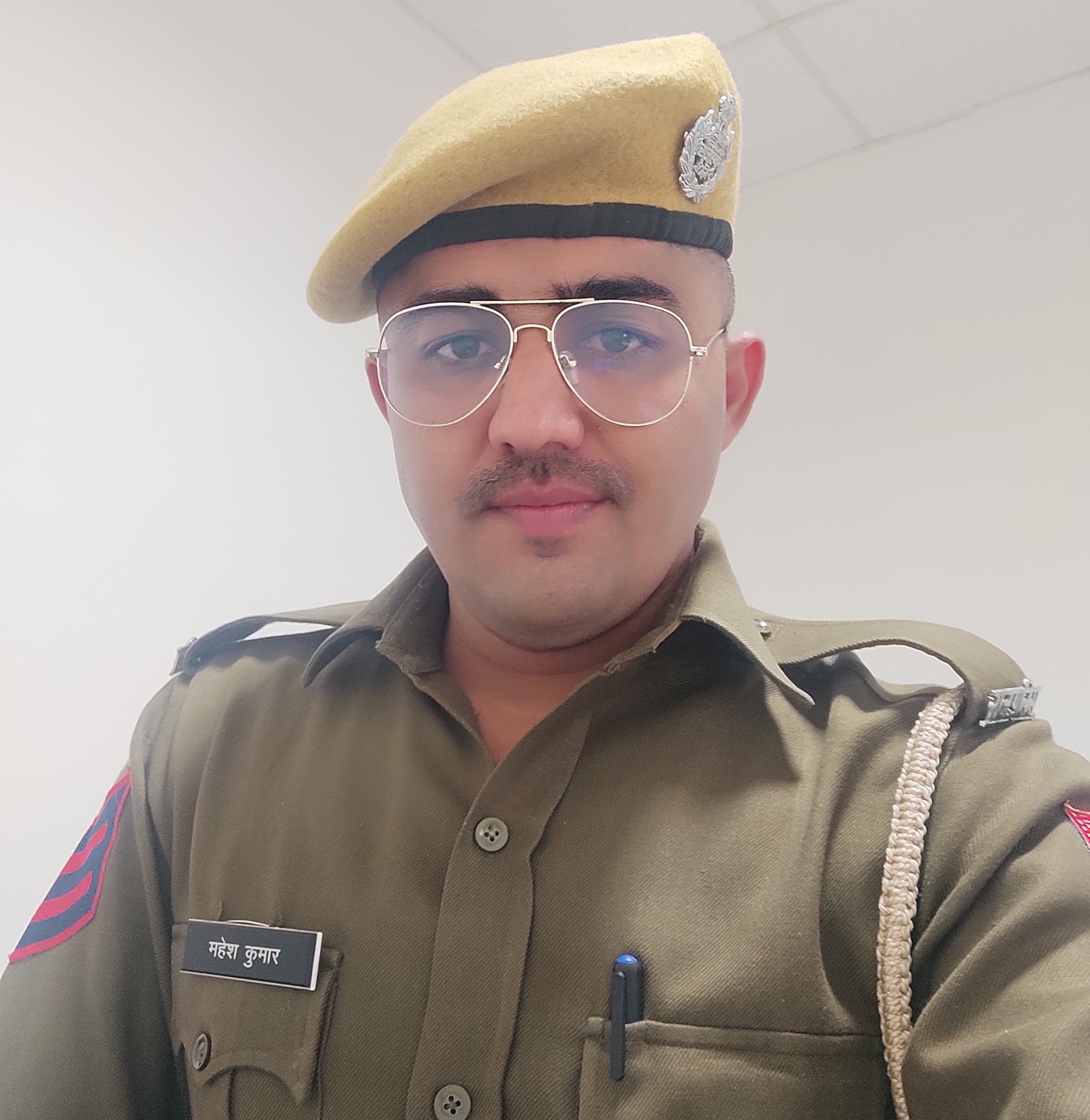 सलाह : सोशल मीडिया एप में मीडिया ऑटो डाउनलोड ऑप्शन बंद रखें, अनजान के द्वारा भेजे गए फाइल या लिंक को ओपन ना करें सलाह : सोशल मीडिया एप में मीडिया ऑटो डाउनलोड ऑप्शन बंद रखें, अनजान के द्वारा भेजे गए फाइल या लिंक को ओपन ना करें