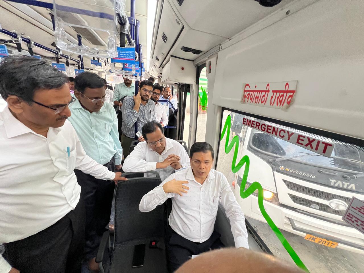 Thane roads will be repaired by 30 may Thane roads will be repaired by 30 may