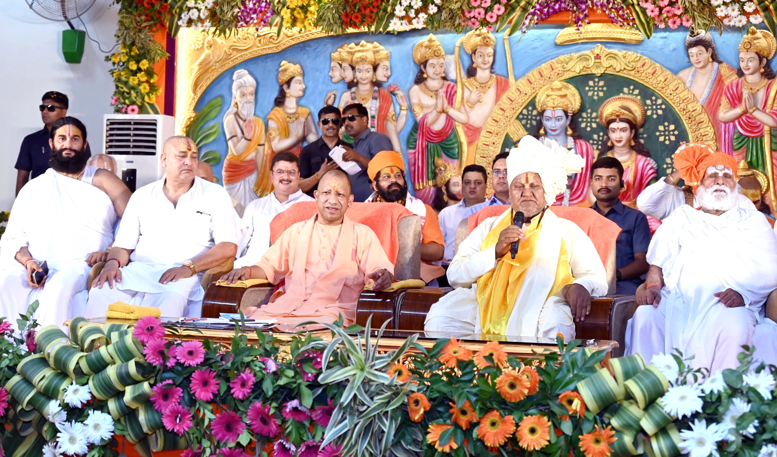 भक्ति, शक्ति, बुद्धि और युक्ति का संगम है हनुमानगढ़ी : योगी आदित्यनाथ