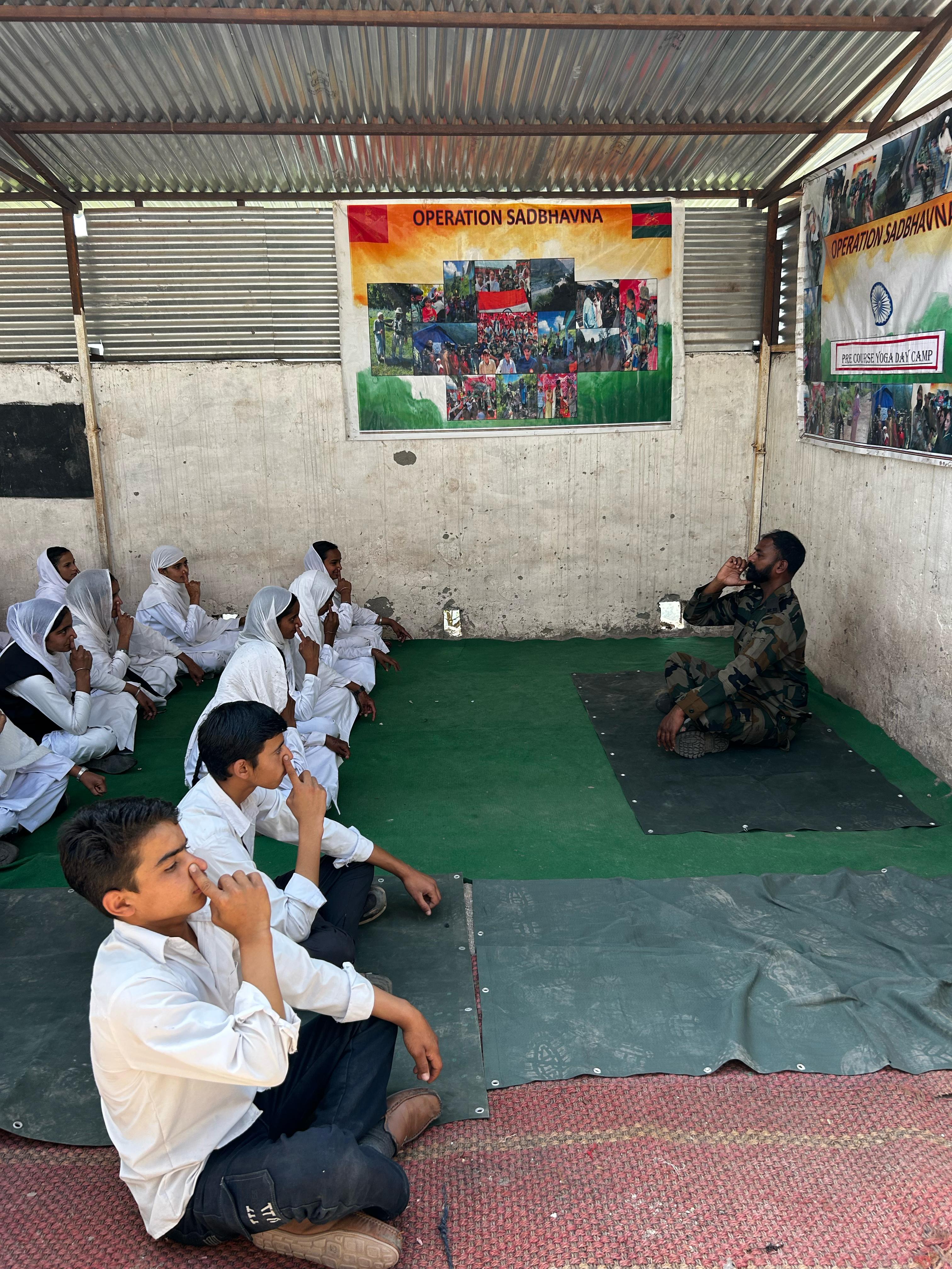 अंतर्राष्ट्रीय योग दिवस से पहले योग शिविरों का आयोजन शुरू