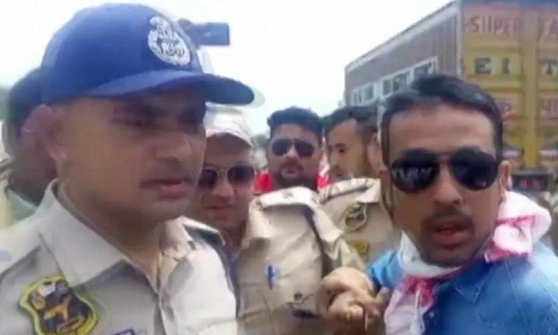 असमः पुलिस हिरासत में श्रृंखल चालिहा असमः पुलिस हिरासत में श्रृंखल चालिहा