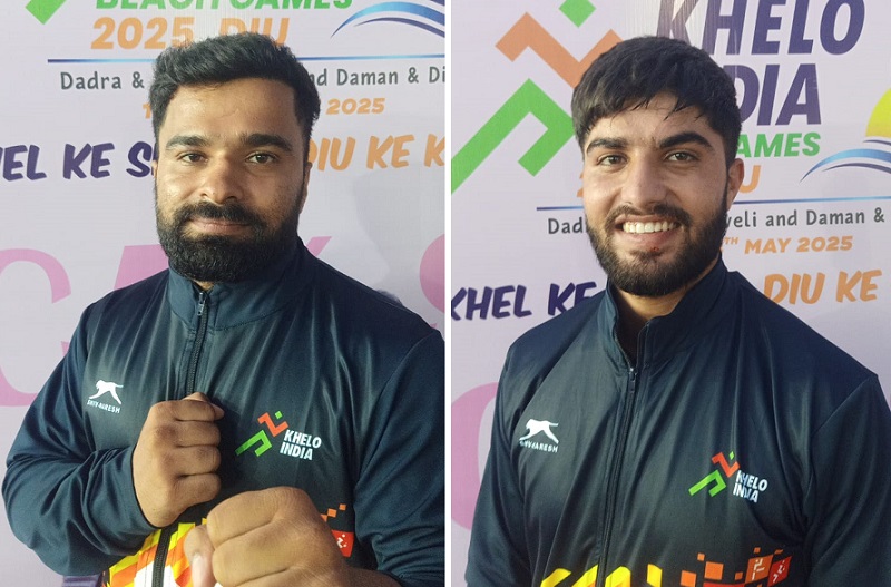 मप्र के पेंचक सिलाट खिलाड़ी अजय कालिया (बाएं) और महेन्द्र स्वामी (दाएं) मप्र के पेंचक सिलाट खिलाड़ी अजय कालिया (बाएं) और महेन्द्र स्वामी (दाएं)