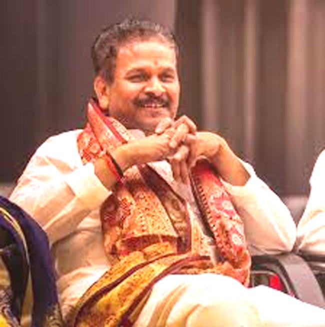 महापाैर महापाैर