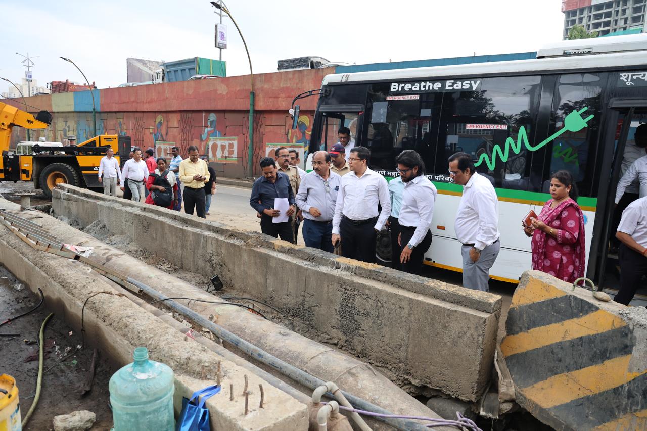Thane roads will be repaired by 30 may Thane roads will be repaired by 30 may