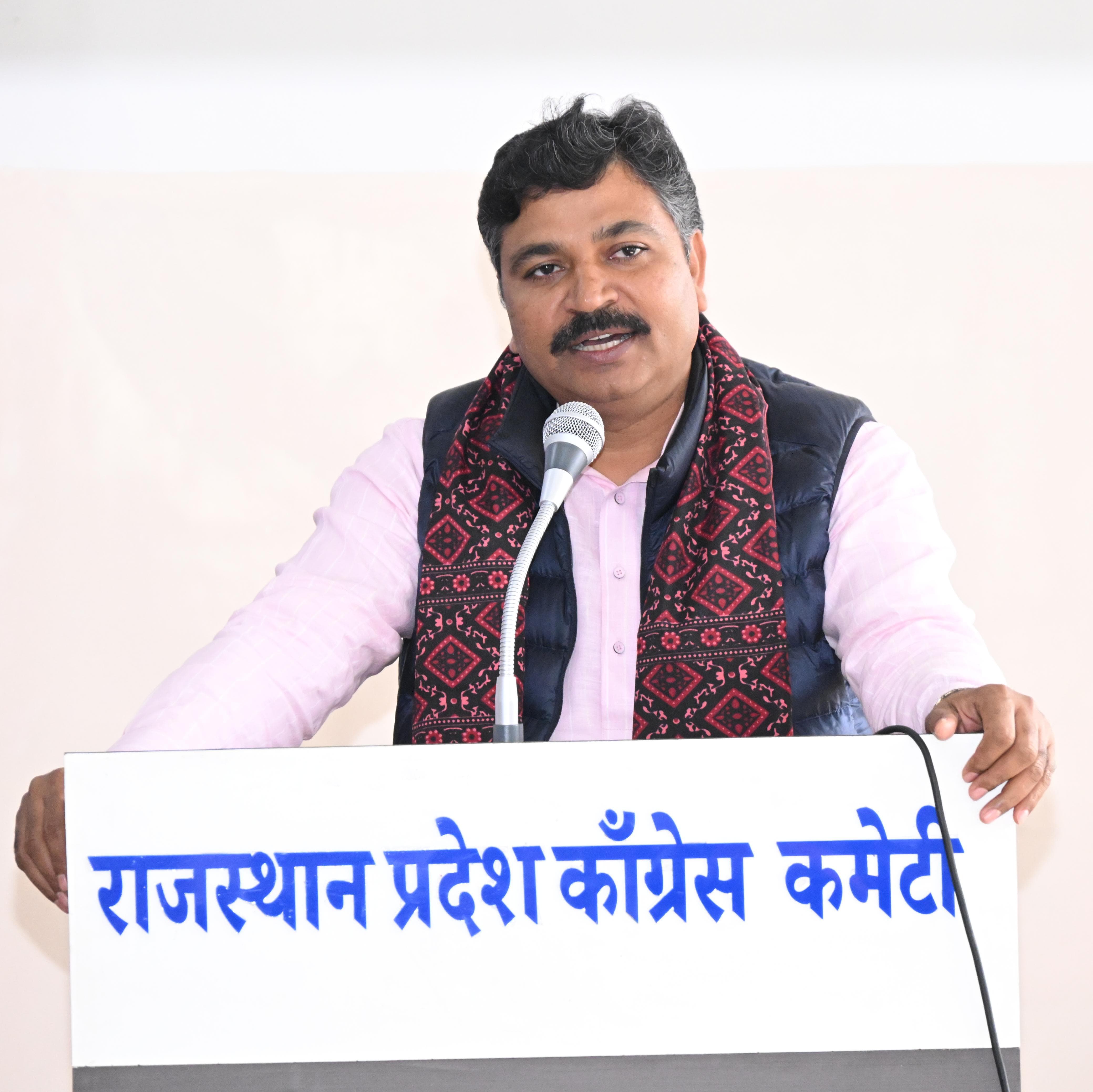 Alwar Alwar