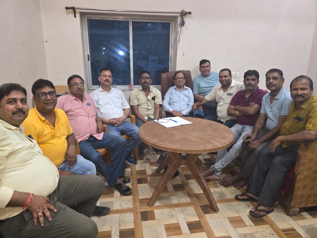 अररिया फोटो:संगठनात्मक चुनाव को लेकर केमिस्ट्स एंड ड्रगिस्ट्स एसोसिएशन की बैठक