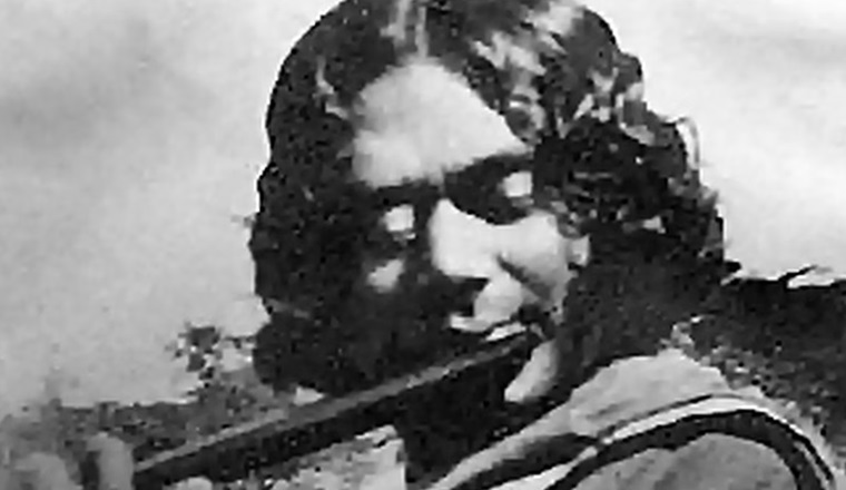 स्मृति शेष विद्रोही कवि काजी नजरूल इस्लाम का दुर्लभ चित्र। स्मृति शेष विद्रोही कवि काजी नजरूल इस्लाम का दुर्लभ चित्र।
