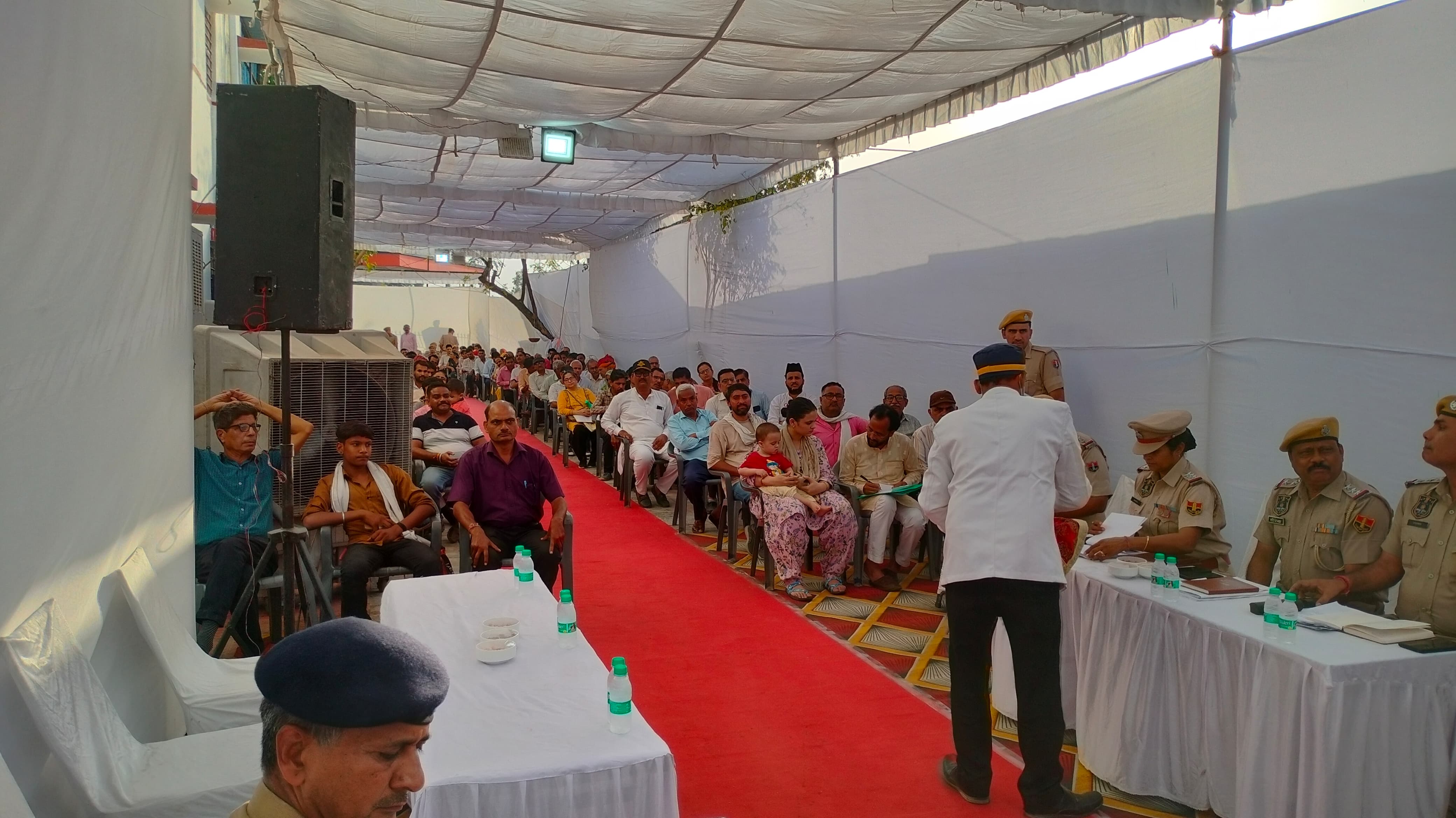 पुलिस कमिश्नर ने जनसुनवाई में परिवादियों की समस्याओं का मौके पर ही किया समाधान पुलिस कमिश्नर ने जनसुनवाई में परिवादियों की समस्याओं का मौके पर ही किया समाधान