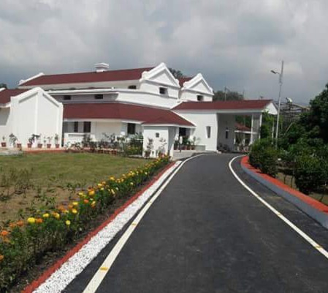 देहरादून में स्थित राष्ट्रपति निकेतन (फाइल फोटो) देहरादून में स्थित राष्ट्रपति निकेतन (फाइल फोटो)