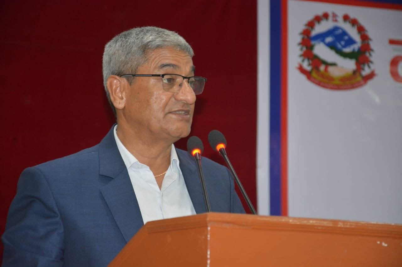 गृहमंत्री रमेश लेखक गृहमंत्री रमेश लेखक