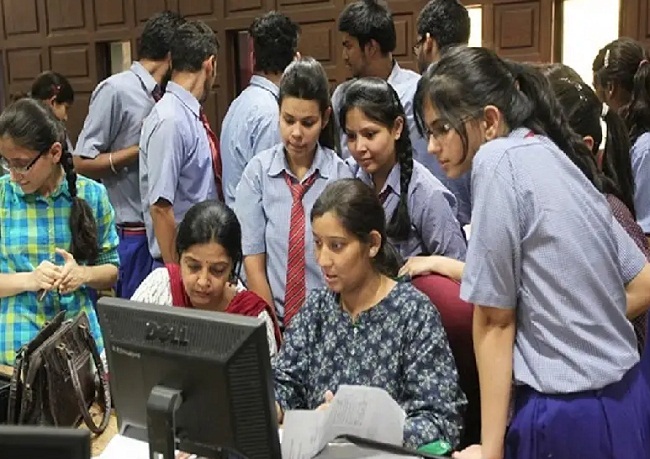 सीबीएसई 12वीं का परीक्षा परिणाम (प्रतीकात्मक तस्वीर)