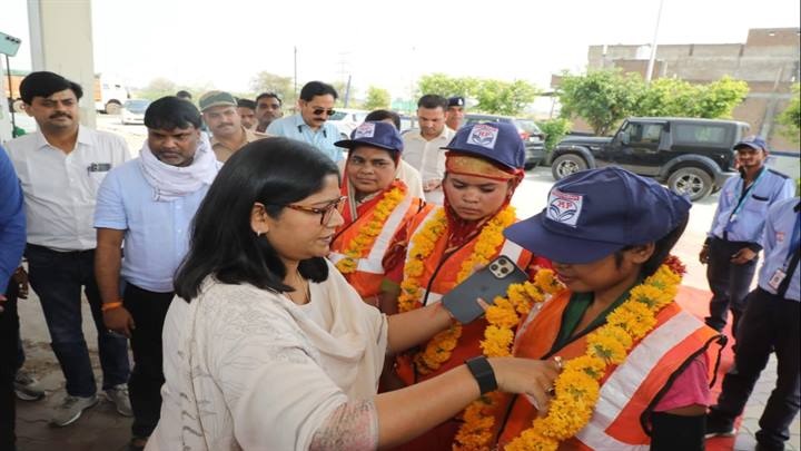 ग्वालियर की शक्ति दीदियां (फाइल फोटो) ग्वालियर की शक्ति दीदियां (फाइल फोटो)