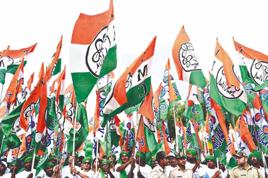 तृणमूल कांग्रेस तृणमूल कांग्रेस