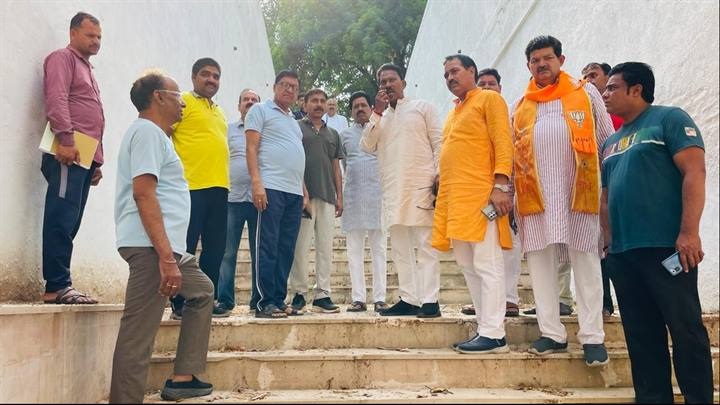 जल संरचनाओं के संरक्षण व संवर्धन को बनाएँ जन आंदोलनः मंत्री सिलावट जल संरचनाओं के संरक्षण व संवर्धन को बनाएँ जन आंदोलनः मंत्री सिलावट