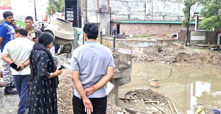 नगर आयुक्त ऋचा सिंह ने किया निरीक्षण नगर आयुक्त ऋचा सिंह ने किया निरीक्षण