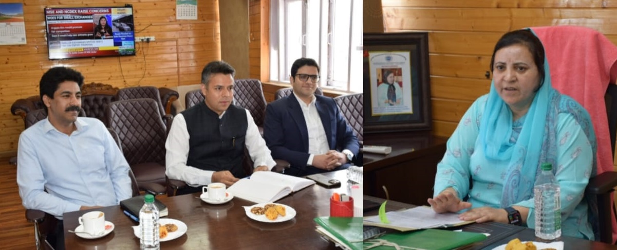 सकीना इत्तू ने अनंतनाग, कुलगाम, श्रीनगर जिलों के उपायुक्तों के साथ बैठक की अध्यक्षता की सकीना इत्तू ने अनंतनाग, कुलगाम, श्रीनगर जिलों के उपायुक्तों के साथ बैठक की अध्यक्षता की