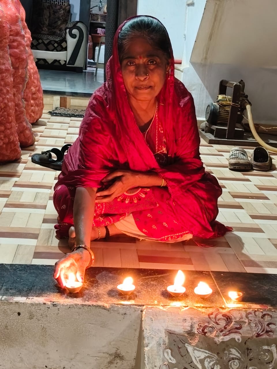 पांच दीप देश के नाम अभियान हुआ आयोजित पांच दीप देश के नाम अभियान हुआ आयोजित