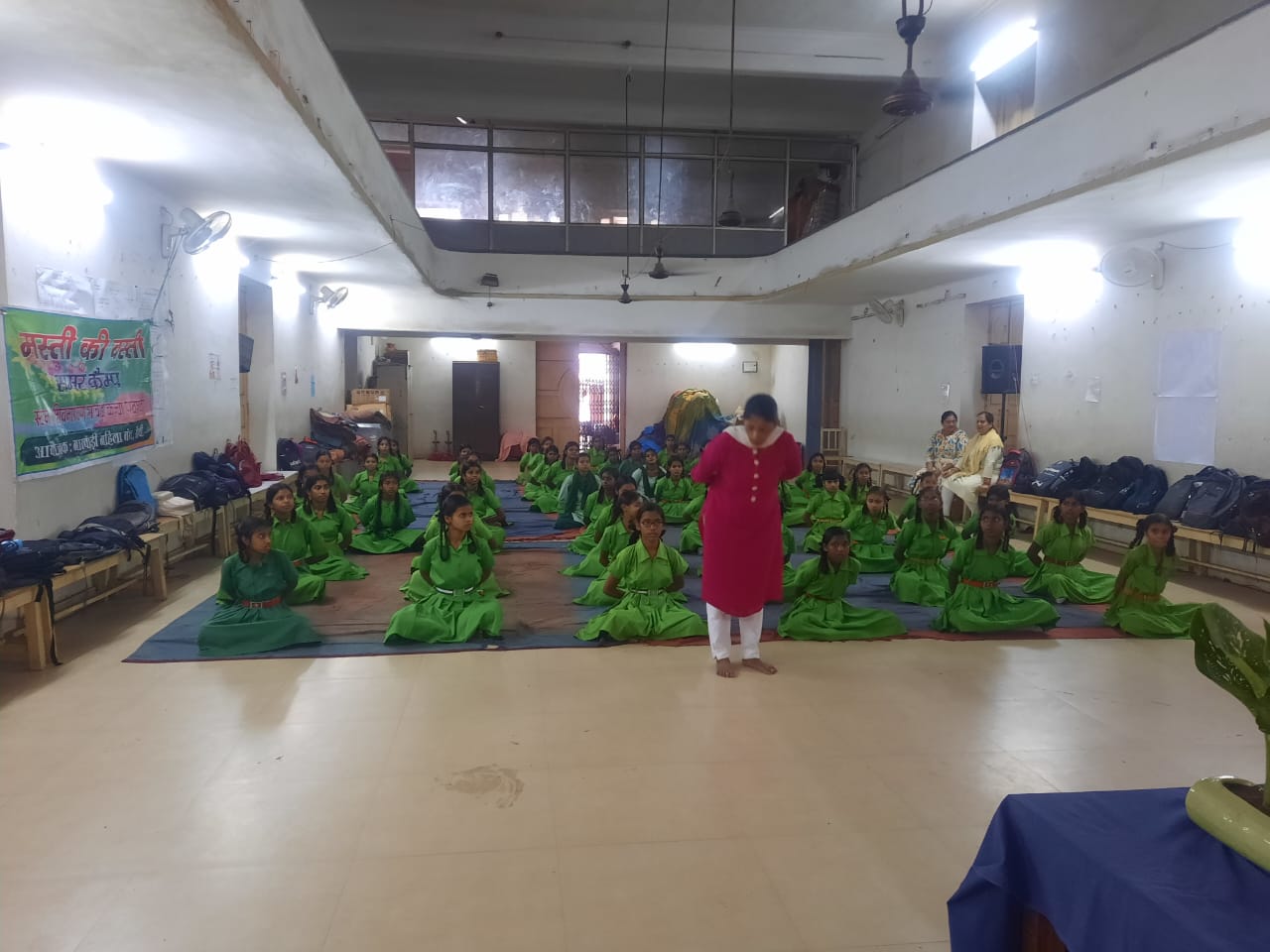 समर कैंप का लुत्फ उठाती स्कूल की छात्राएं समर कैंप का लुत्फ उठाती स्कूल की छात्राएं