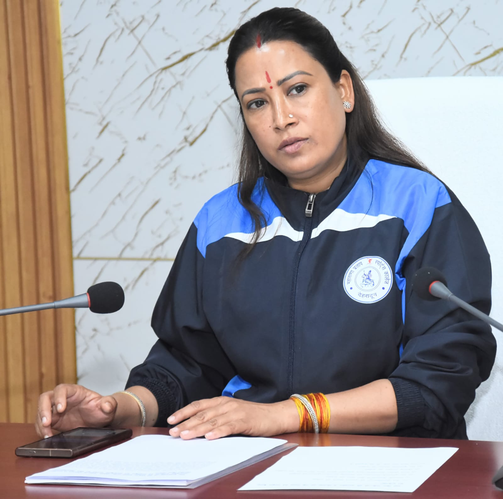 खेल निदेशालय स्थित सभागार में खेल मंत्री रेखा आर्या बैठक करते। खेल निदेशालय स्थित सभागार में खेल मंत्री रेखा आर्या बैठक करते।