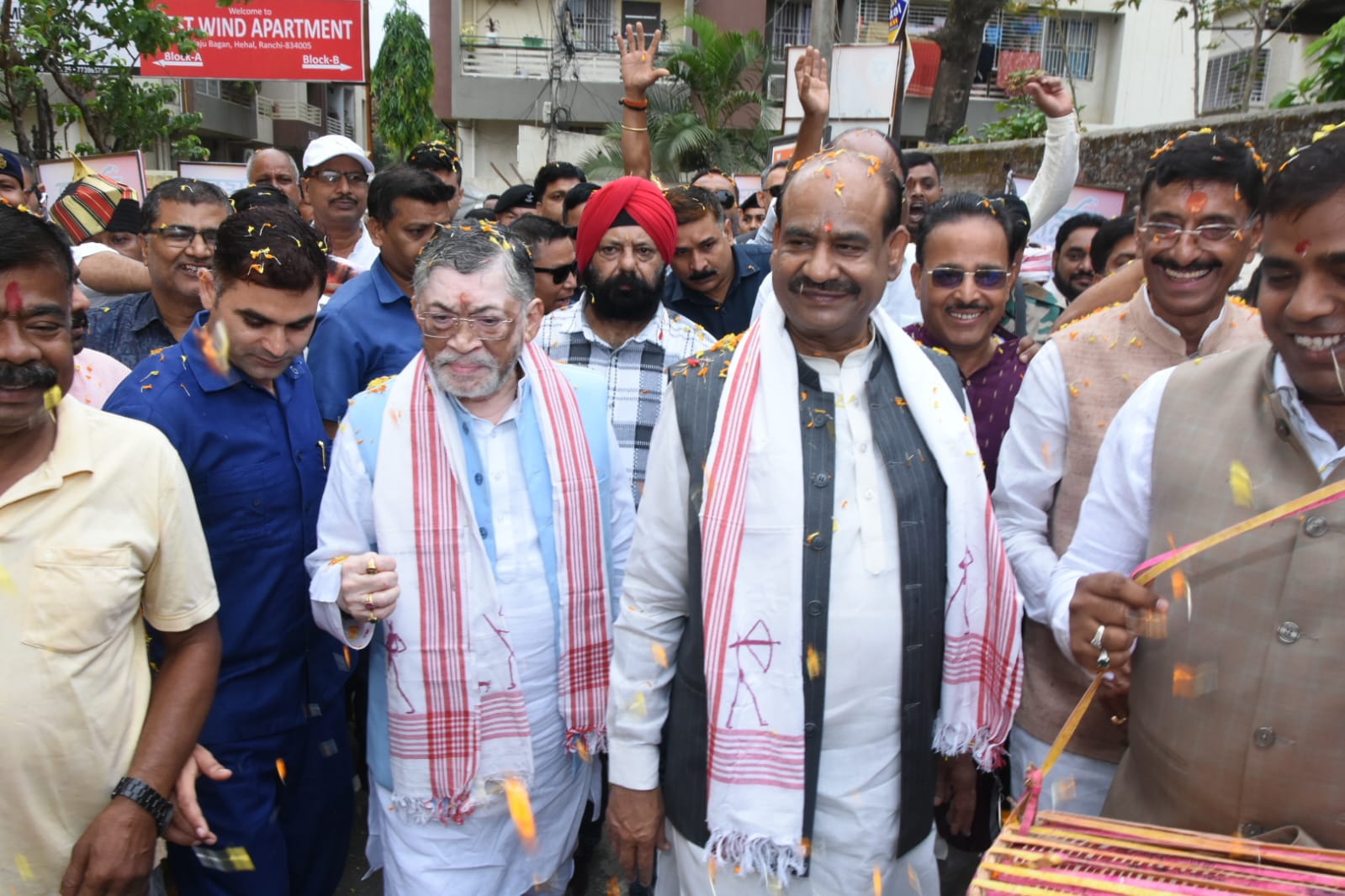 राज्यपाल , लोकसभा अध्यक्ष सहित अन्य राज्यपाल , लोकसभा अध्यक्ष सहित अन्य