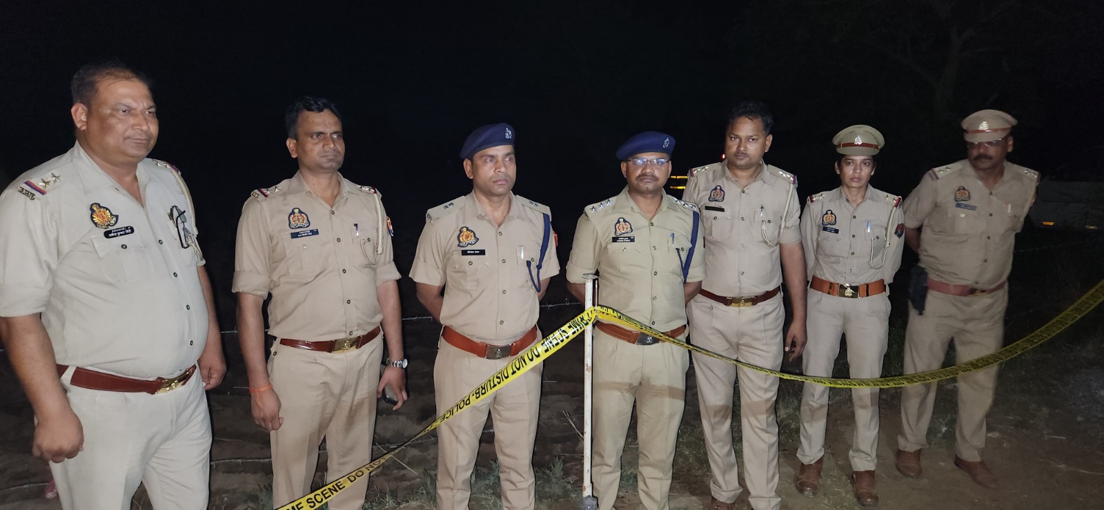 मौके पर मौजूद पुलिस टीम मौके पर मौजूद पुलिस टीम