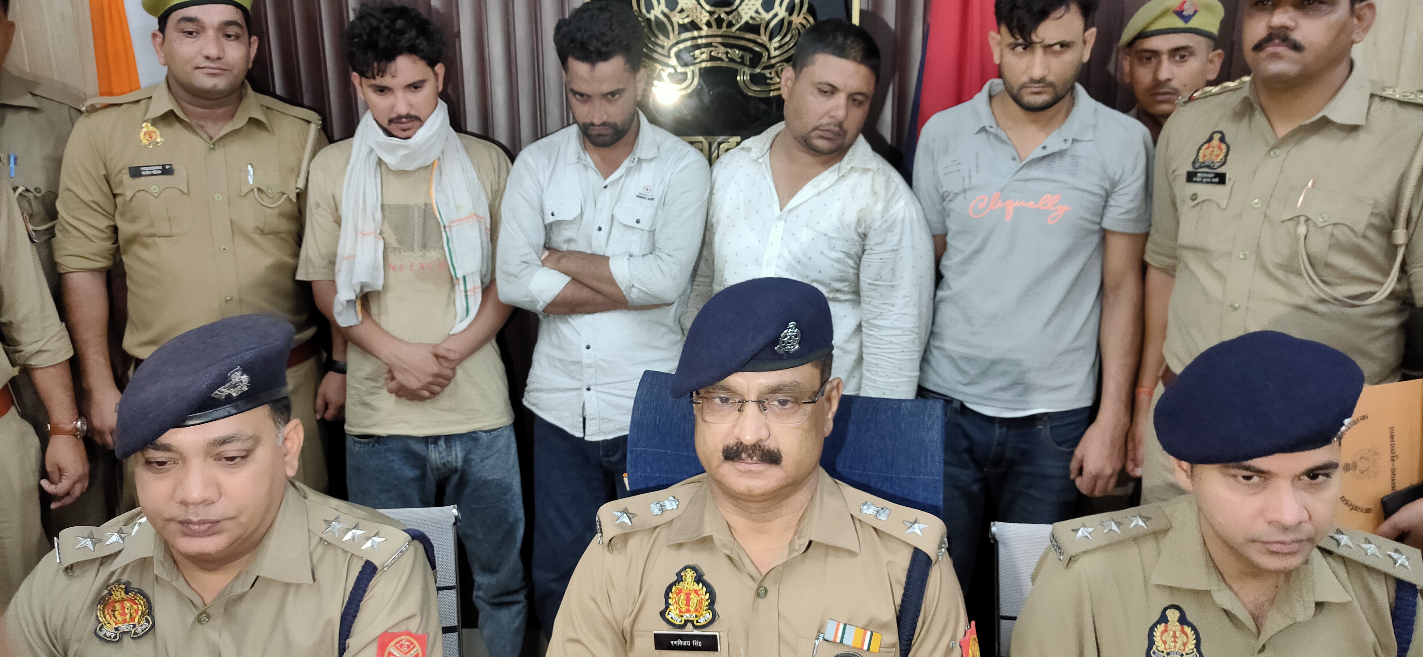 मुरादाबाद के पुलिस अधीक्षक नगर कुमार रणविजय सिंह ने पत्रकार वार्ता में दी जानकारी मुरादाबाद के पुलिस अधीक्षक नगर कुमार रणविजय सिंह ने पत्रकार वार्ता में दी जानकारी