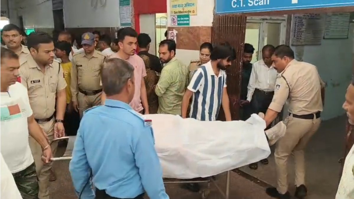 शराब काराेबारी चाचा-भतीजे की गाेली मारकर हत्या शराब काराेबारी चाचा-भतीजे की गाेली मारकर हत्या