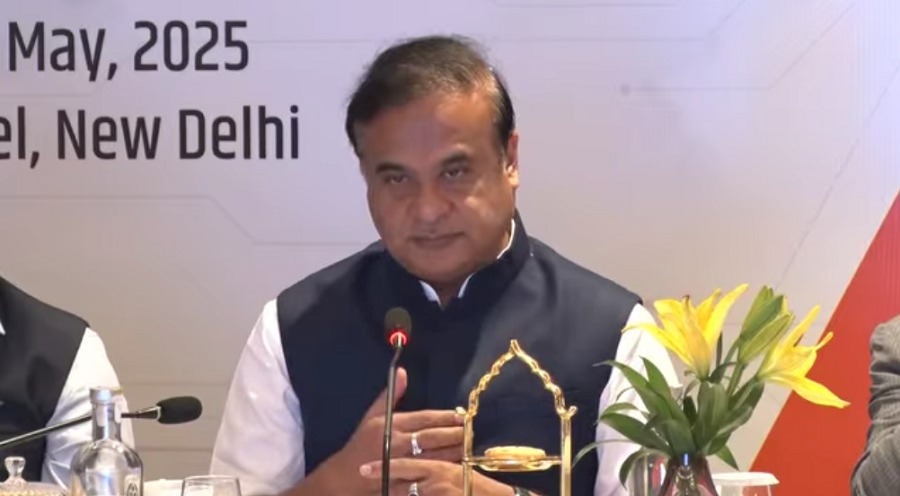 नई दिल्ली में पत्रकारों से बातचीत करते हुए असम के मुख्यमंत्री डॉ हिमंत बिस्व सरमा। नई दिल्ली में पत्रकारों से बातचीत करते हुए असम के मुख्यमंत्री डॉ हिमंत बिस्व सरमा।