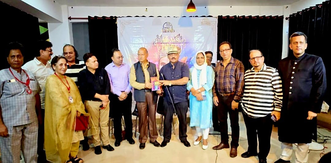 कर्नल जाहिद की पुस्तक हजार रूमानी अशार का विमोचन कर्नल जाहिद की पुस्तक हजार रूमानी अशार का विमोचन
