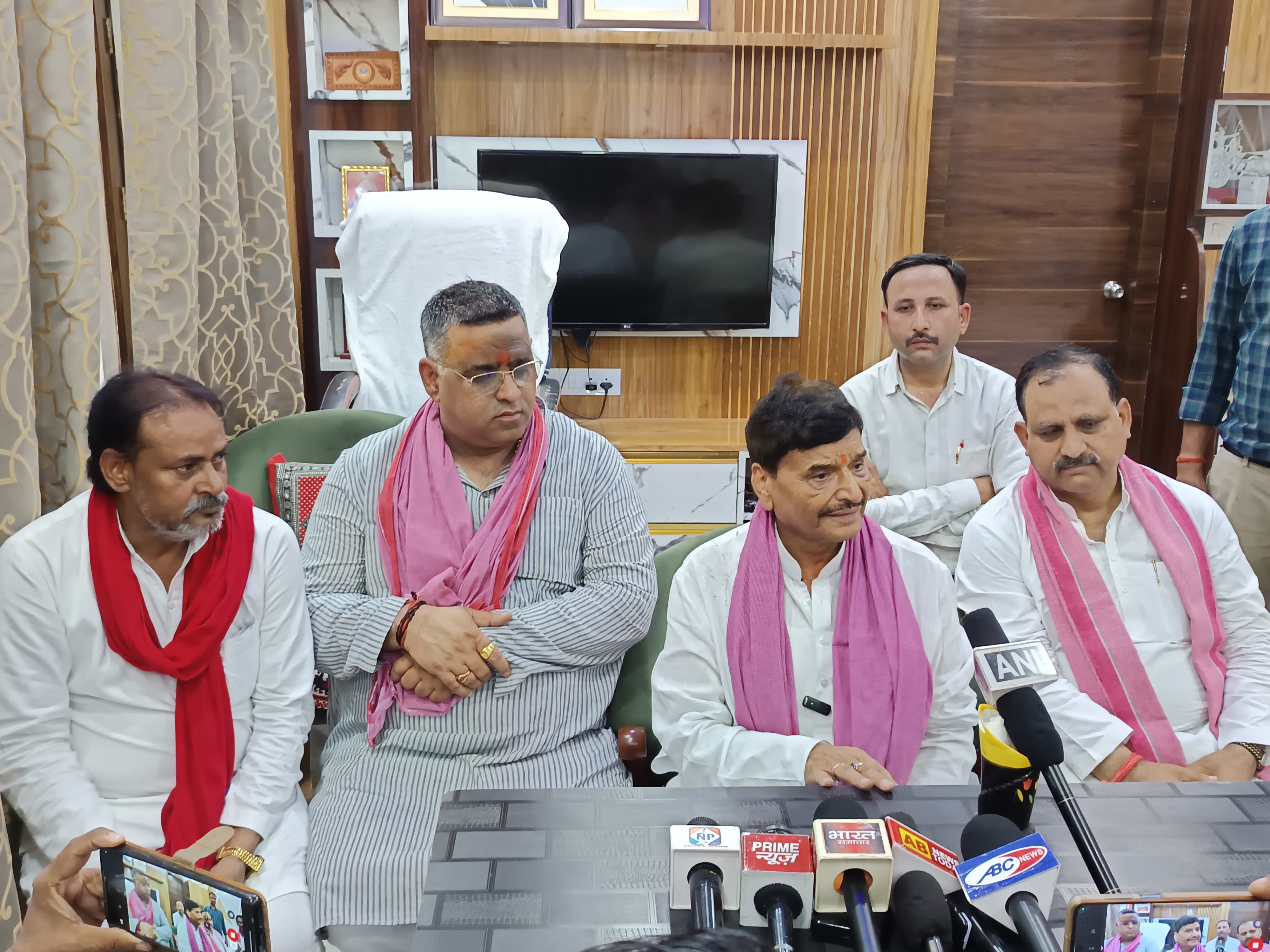 कन्नौज: आपरेशन सिंदूर में देरी पर शिवपाल ने पूछे तीखे सवाल कन्नौज: आपरेशन सिंदूर में देरी पर शिवपाल ने पूछे तीखे सवाल