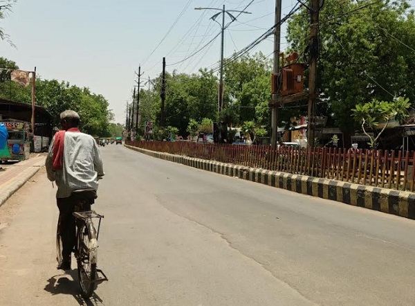 दतिया : नौतपा के तीसरे दिन तापमान 40.7 डिग्री रहा, भीषण गर्मी का दौर जारी दतिया : नौतपा के तीसरे दिन तापमान 40.7 डिग्री रहा, भीषण गर्मी का दौर जारी