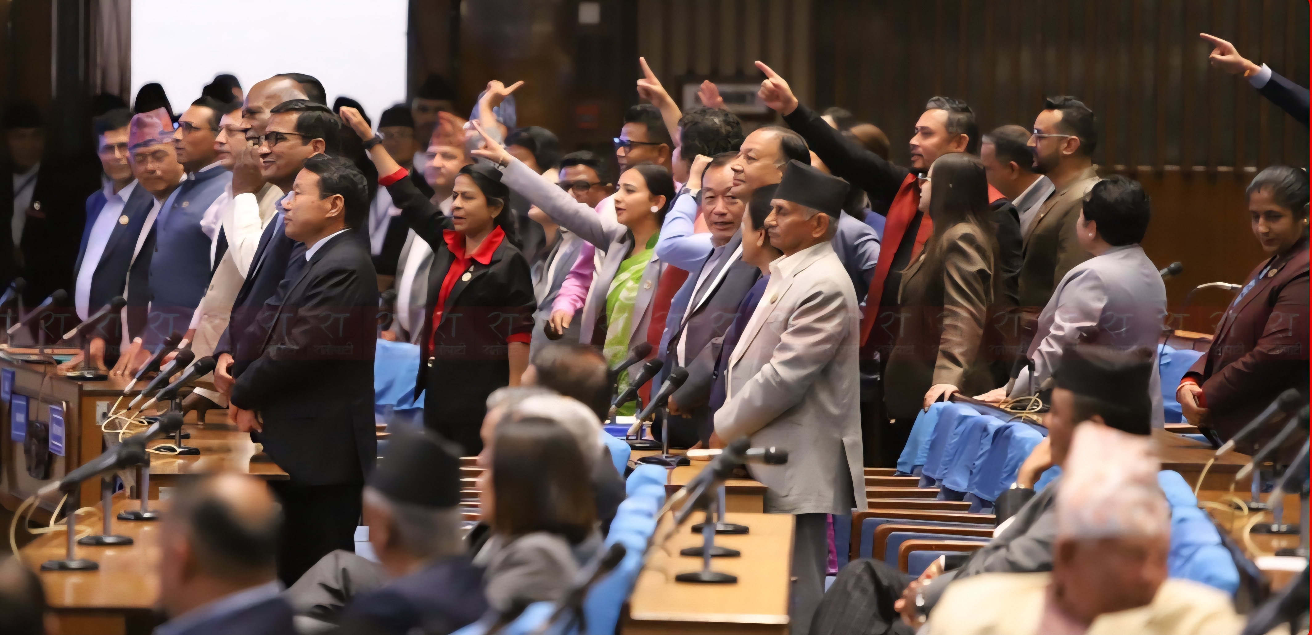 नेपाल के विपक्षी दलों द्वारा संसद अवरुद्ध नेपाल के विपक्षी दलों द्वारा संसद अवरुद्ध