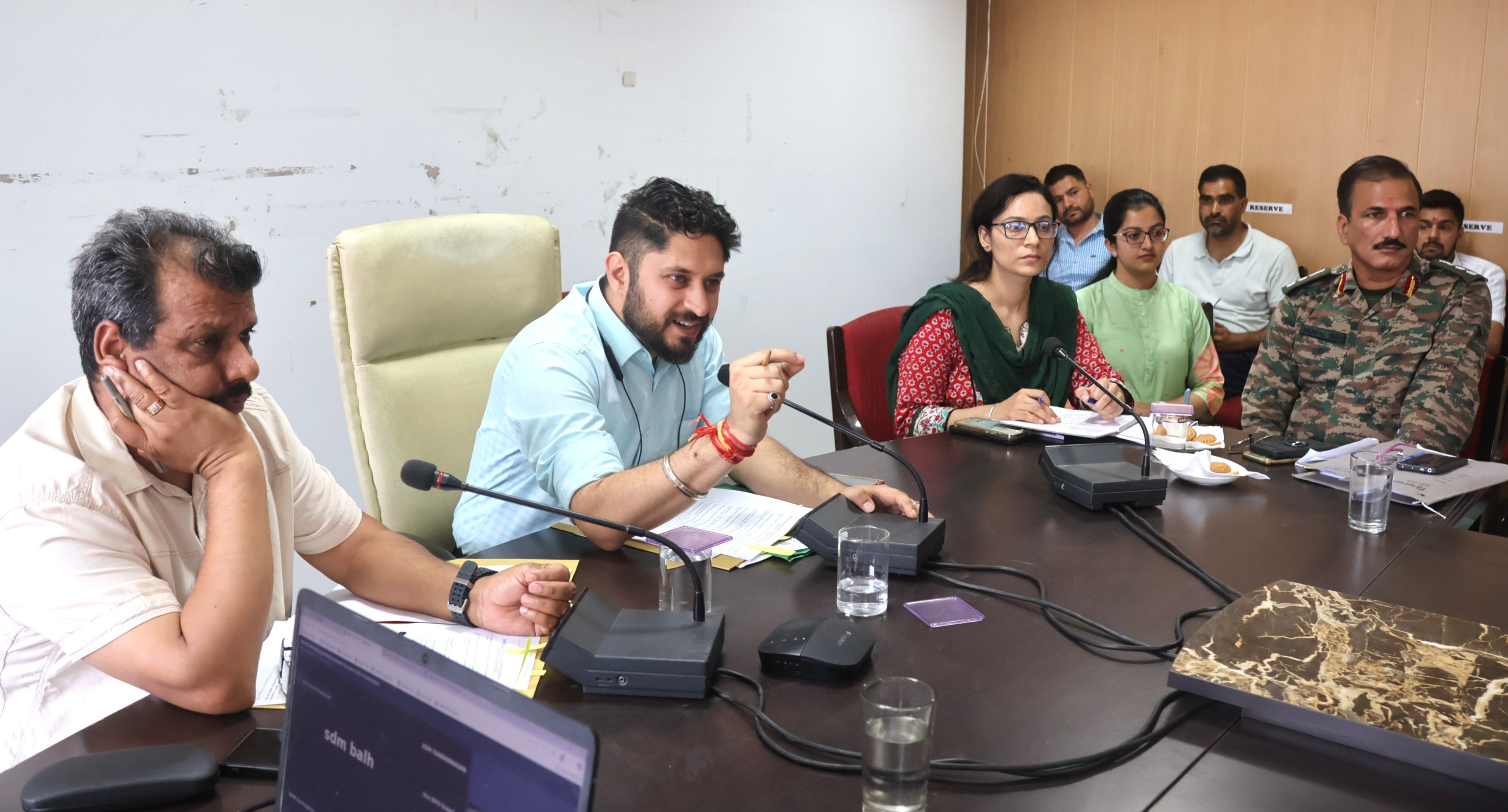 जिला आपदा प्रबंधन प्राधिकरण की बैठक अध्यक्षता करते हुए उपायुक्त जिला आपदा प्रबंधन प्राधिकरण की बैठक अध्यक्षता करते हुए उपायुक्त